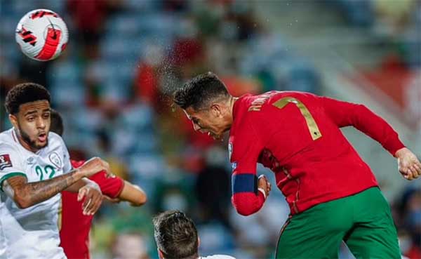 6 phút bùng nổ, Ronaldo từ "tội đồ" thành kỷ lục gia thế giới